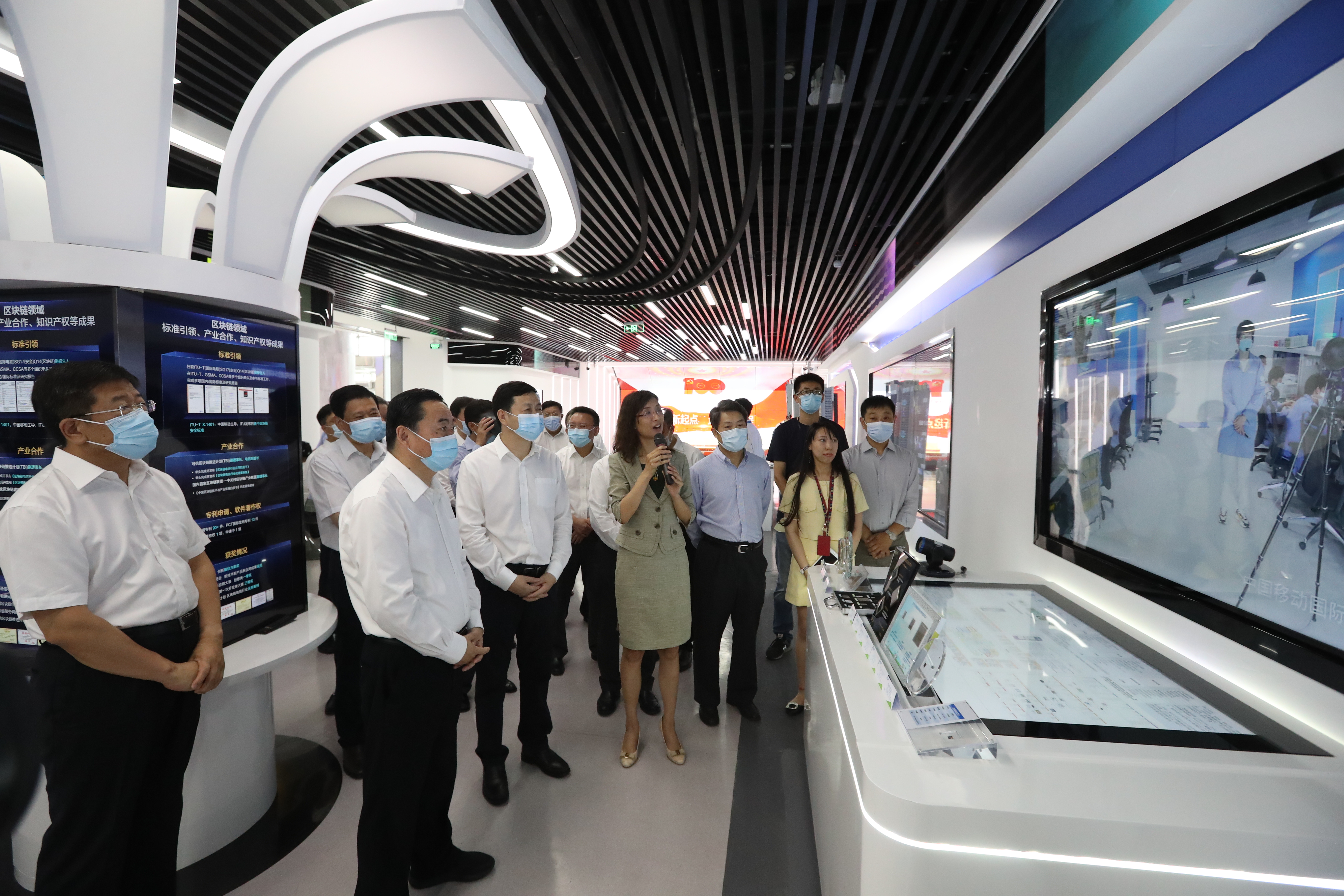 郝鹏、、、国资、、、央企、、、国资委、、、书记、、、主任、、、国企、、、企业刷新